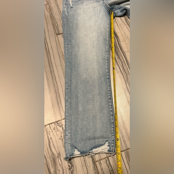 Buckle Fit No. 35 Cropped Straight Stretch Jean - Picture 5 of 13